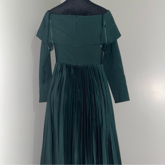 NEW! Hutch- Long-Sleeve Off-The-Shoulder Pleated Maxi Dress Size 2 Forest Green - Picture 13 of 16